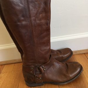 Frye Phillip Harness Tall